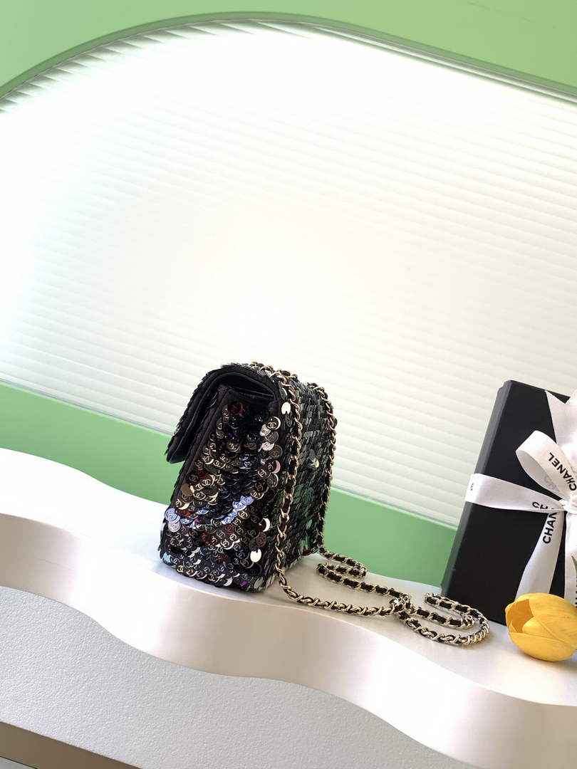 Chanel Flap bag, Sequins, AS4561 Black & Red
