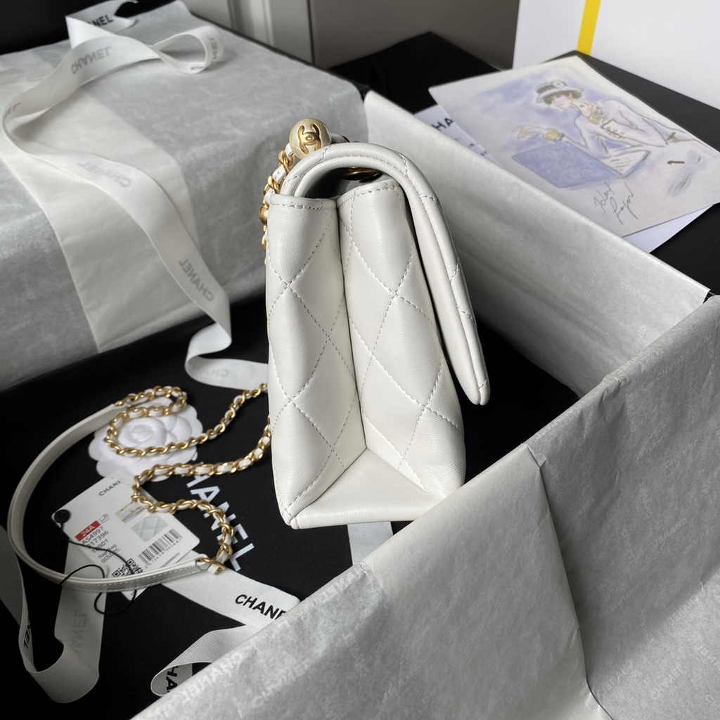 Chanel Classic Flap Bag AS4997 White Lambskin