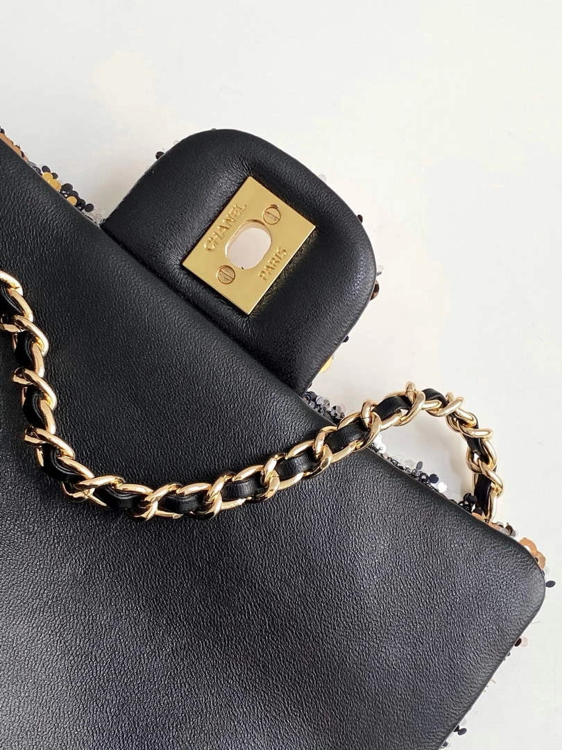 Chanel Shoulder bag, AS4561, Sequins Black Gold
