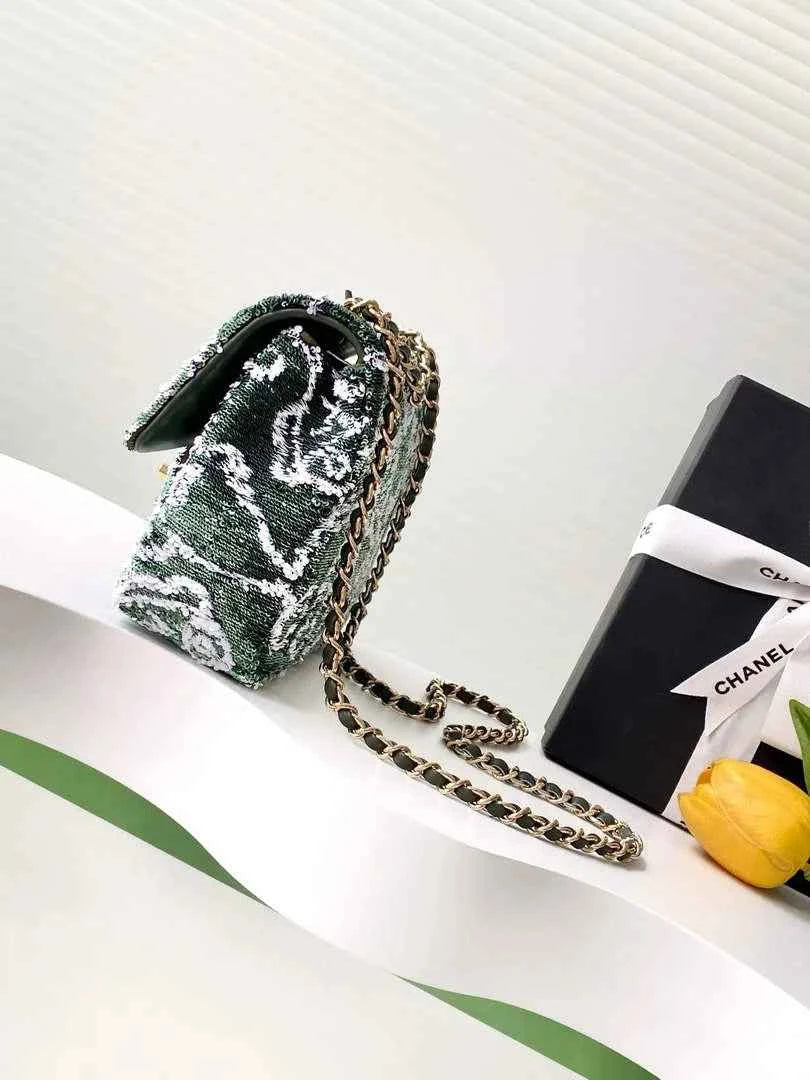 Chanel Shoulder bag, AS4561, Quilted Sequins Green