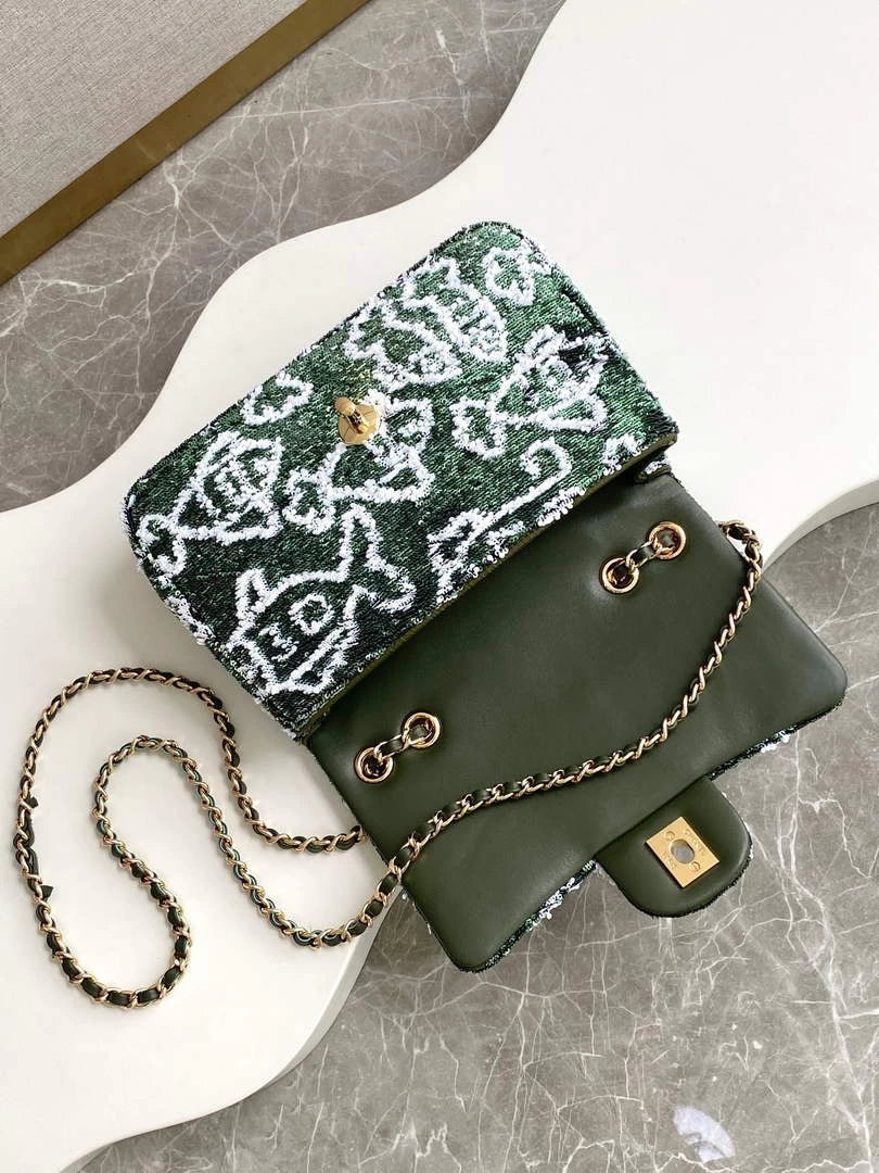 Chanel Shoulder bag, AS4561, Quilted Sequins Green