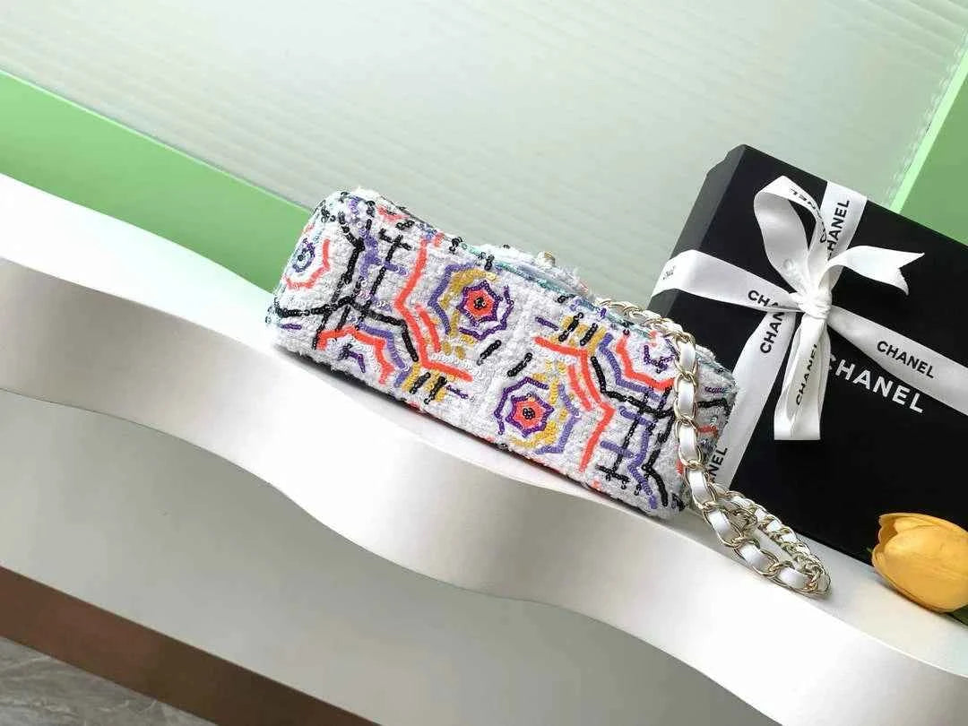 Chanel Shoulder bag, White Fringed sequins,  AS4561