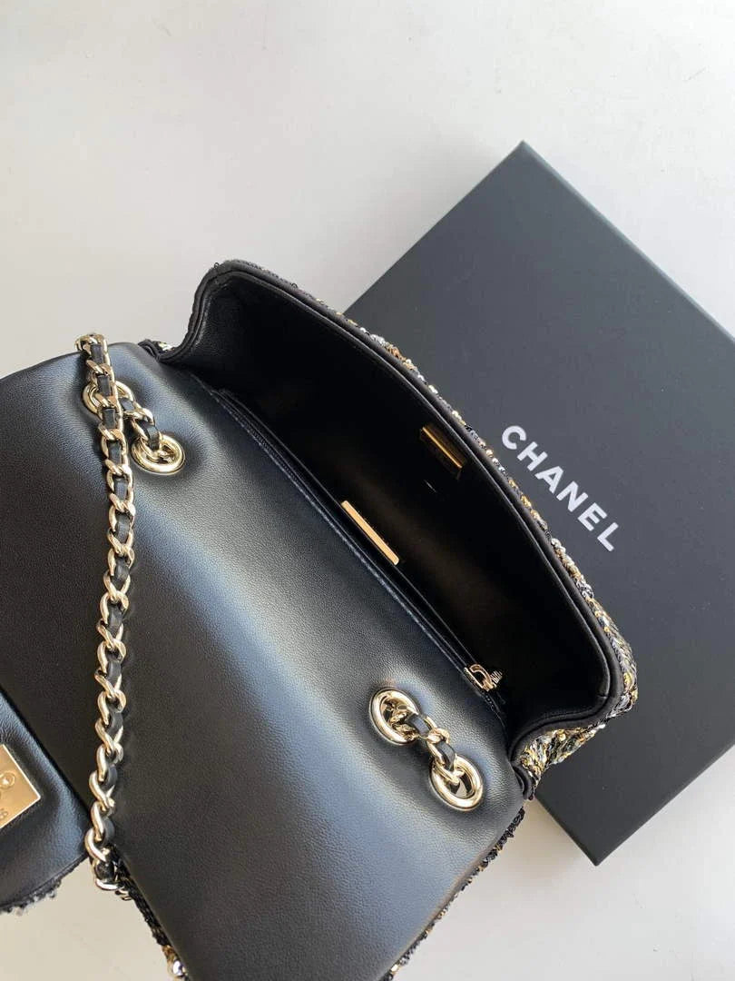 Chanel Shoulder Flap bag, AS4561
