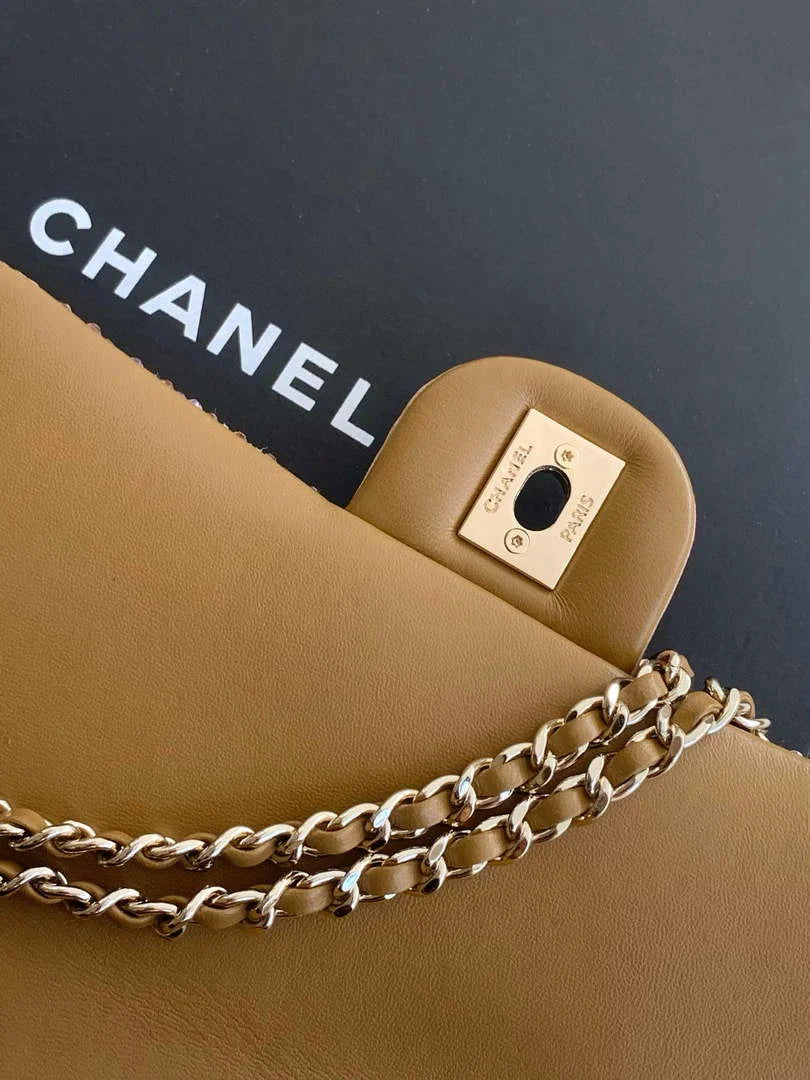 Chanel Shoulder bag, Beige Fringed sequins,  AS4561