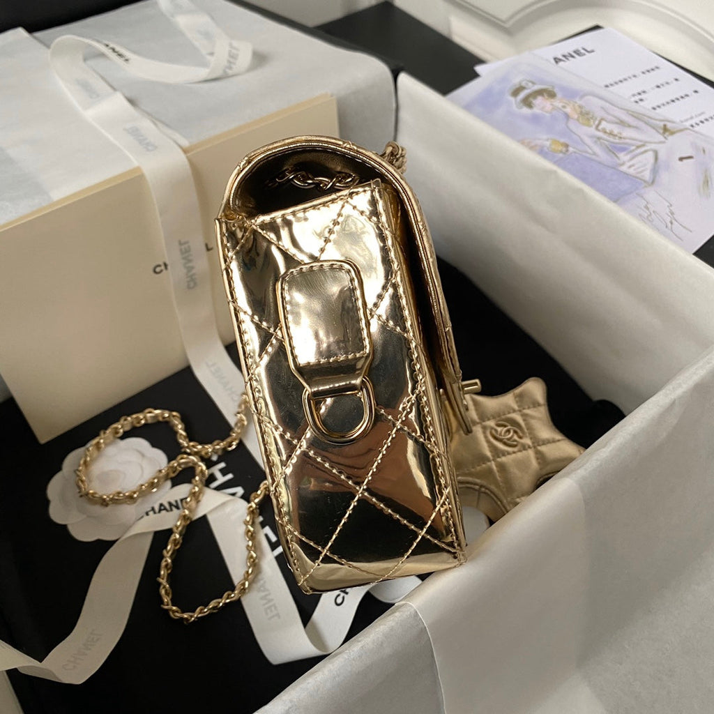 Chanel Flap bag star coin purse AS4648 Mirror calfskin Gold