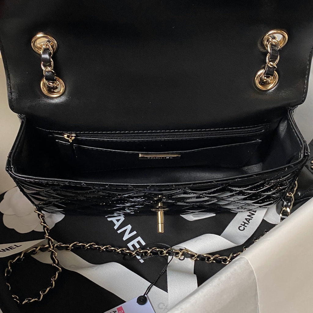 Chanel Flap bag star coin purse AS4648 Mirror calfskin Black