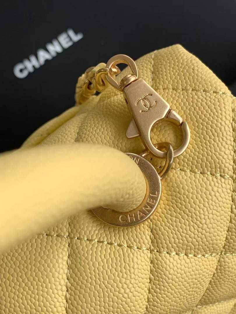 Chanel Flap bag with top handle A92990, Yellow calfskin