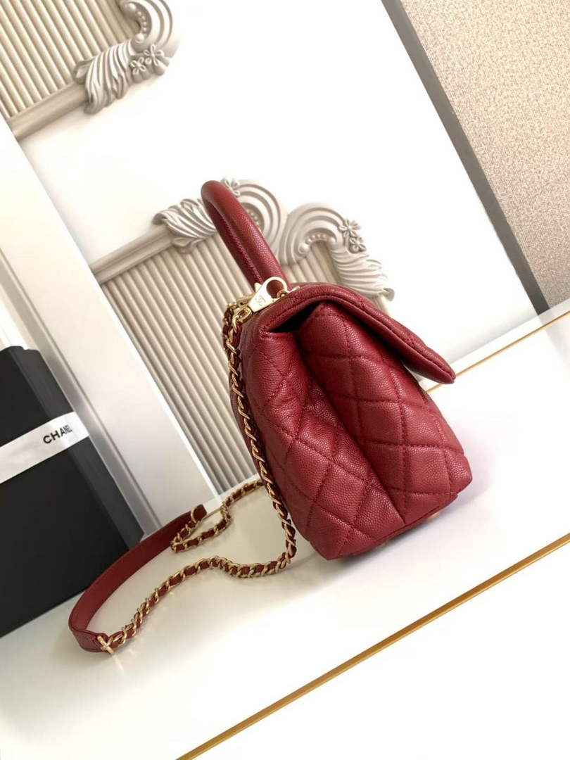 Chanel Flap bag with top handle A92990, Red calfskin