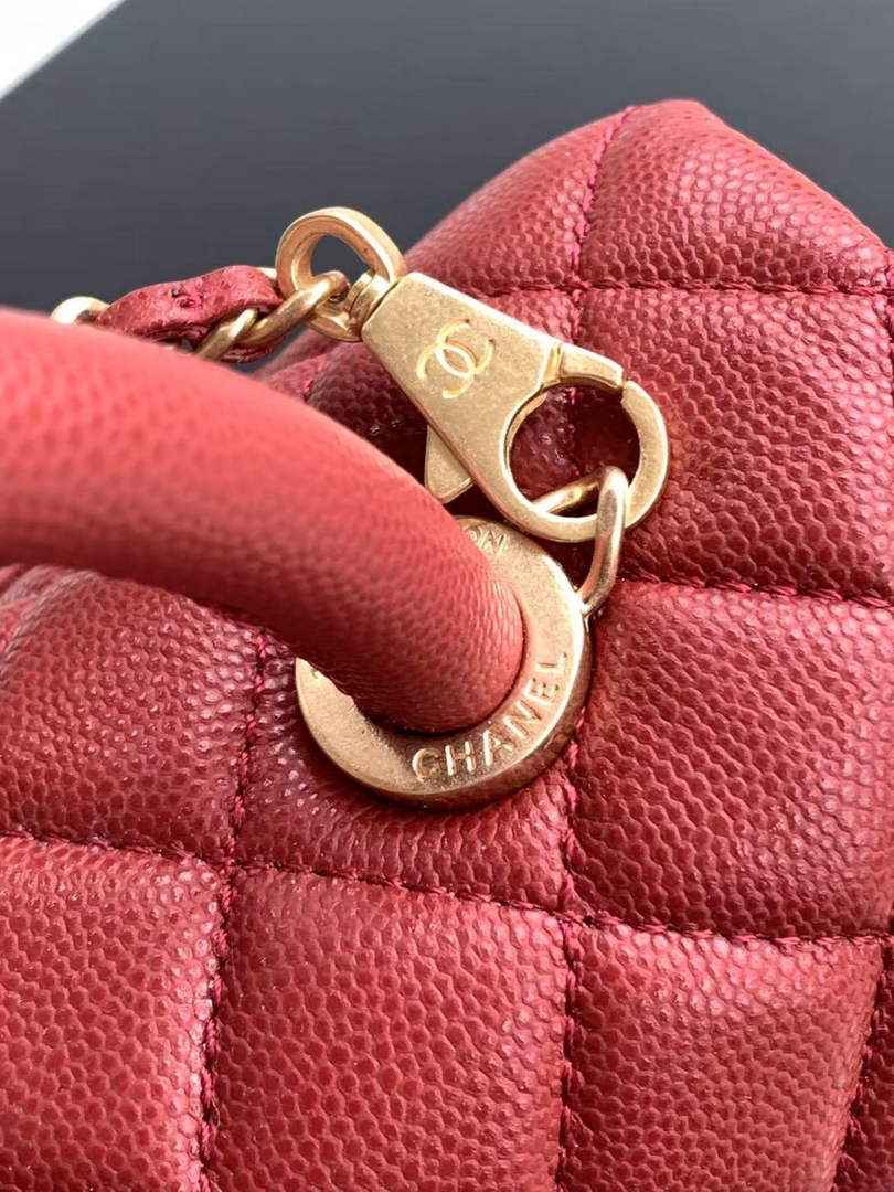 Chanel Flap bag with top handle A92990, Red calfskin