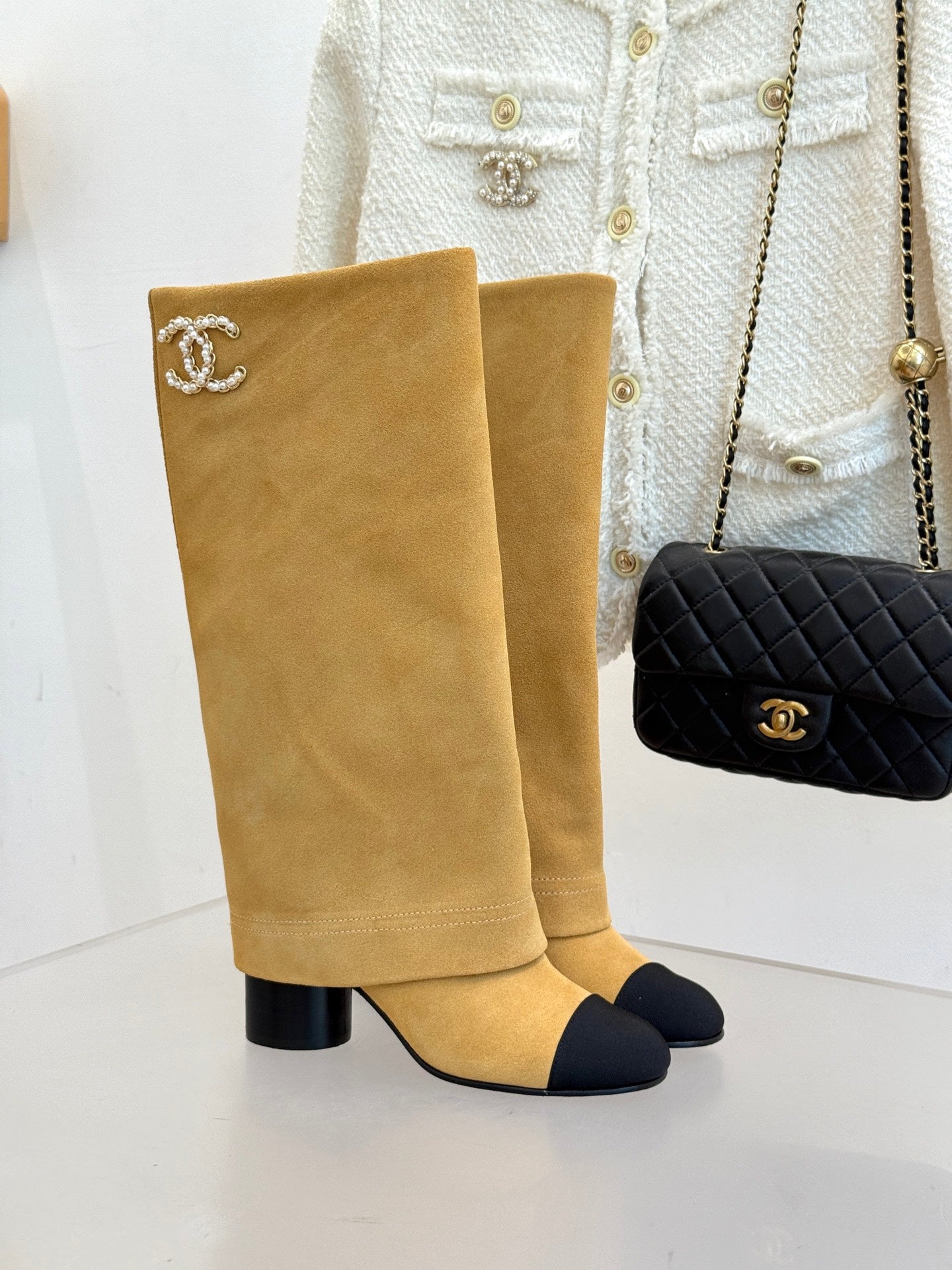 Chanel High boots - Lambskin G46682