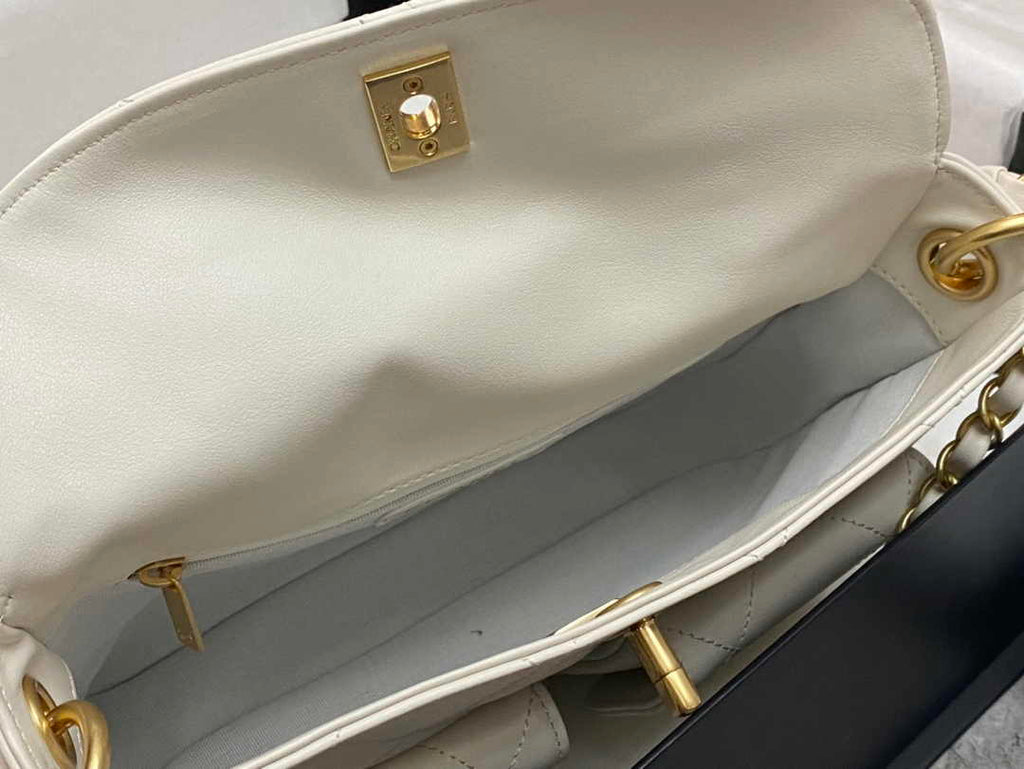 Chanel Hobo handbag, Shiny calfskin & gold-tone metal, AS4743 White