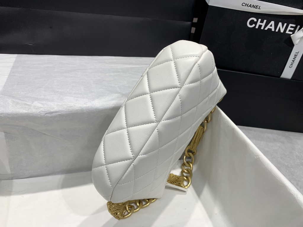 Chanel Hobo handbag Lambskin gold-tone metal white AS4220