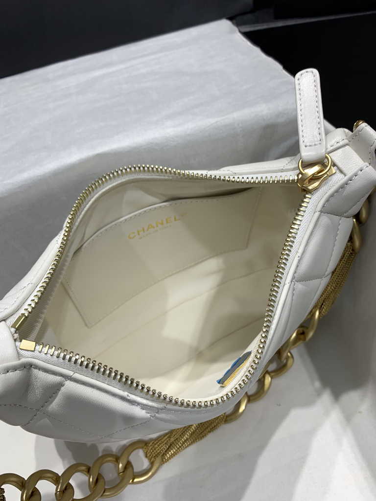 Chanel Hobo handbag Lambskin gold-tone metal white AS4220