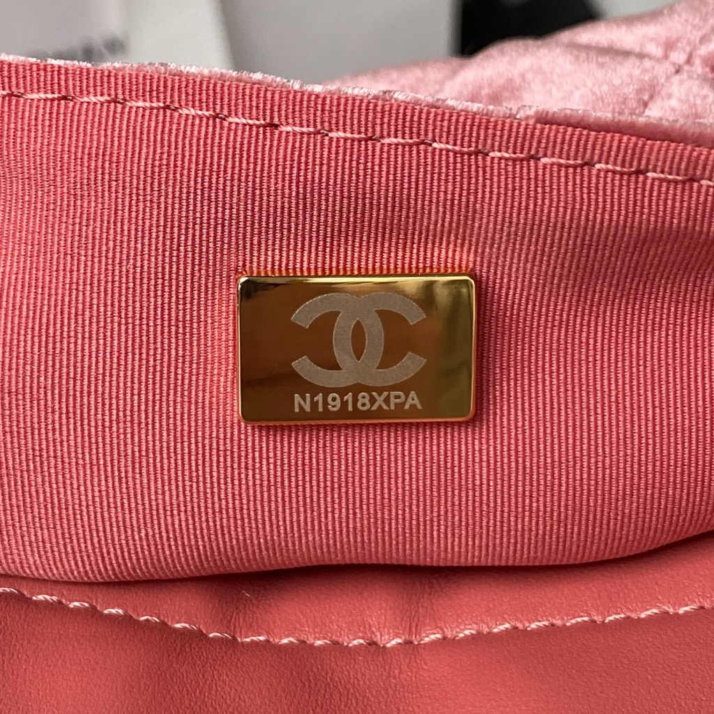 Chanel hobo handbag as4322, Cotton pink