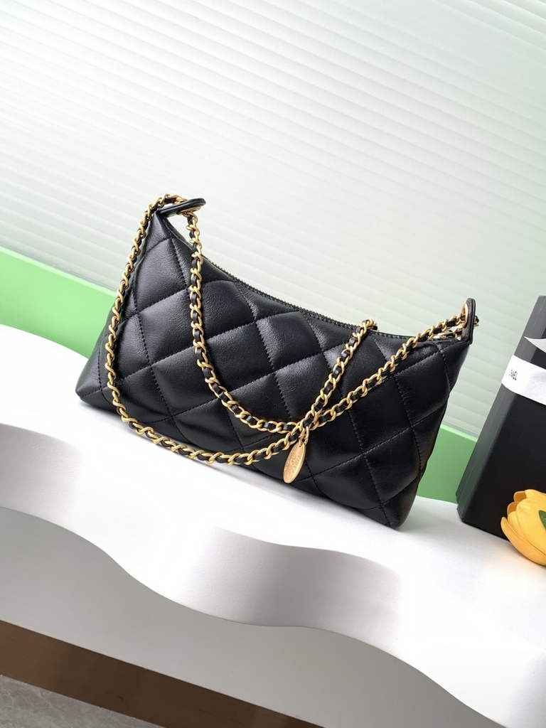 Chanel Hobo handbag, Metallic calfskin, AS5528 black