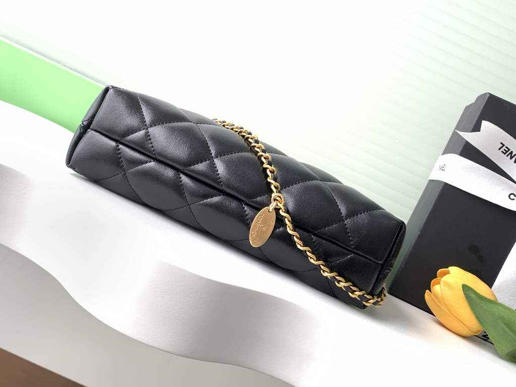 Chanel Hobo handbag, Metallic calfskin, AS5528 black