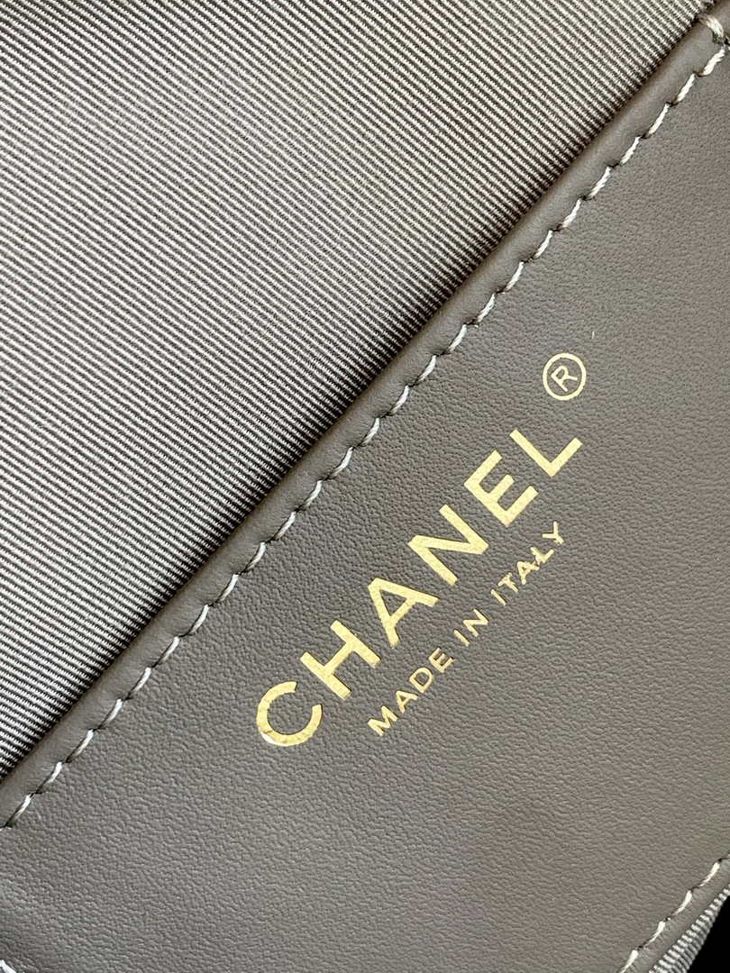 Chanel Hobo Small Bag AS5293 Khaki