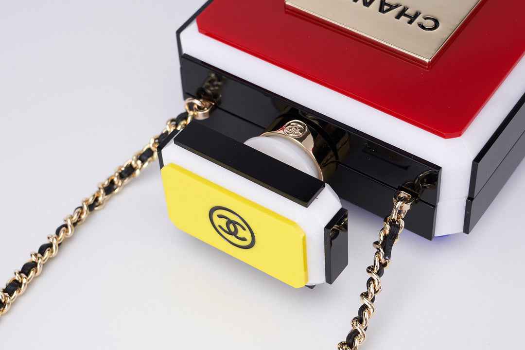 Chanel Iconic No.5 Perfume Plexiglass Bottle Crossbody Bag AS5341
