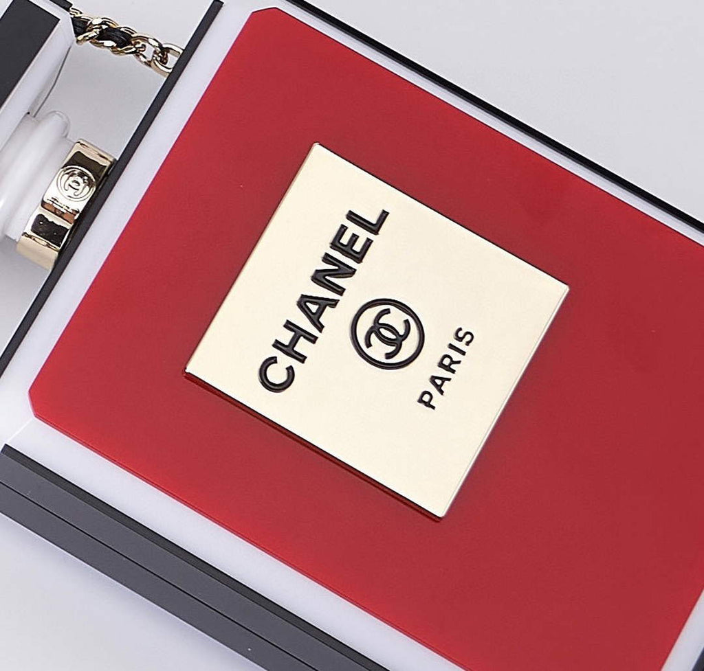 Chanel Iconic No.5 Perfume Plexiglass Bottle Crossbody Bag AS5341