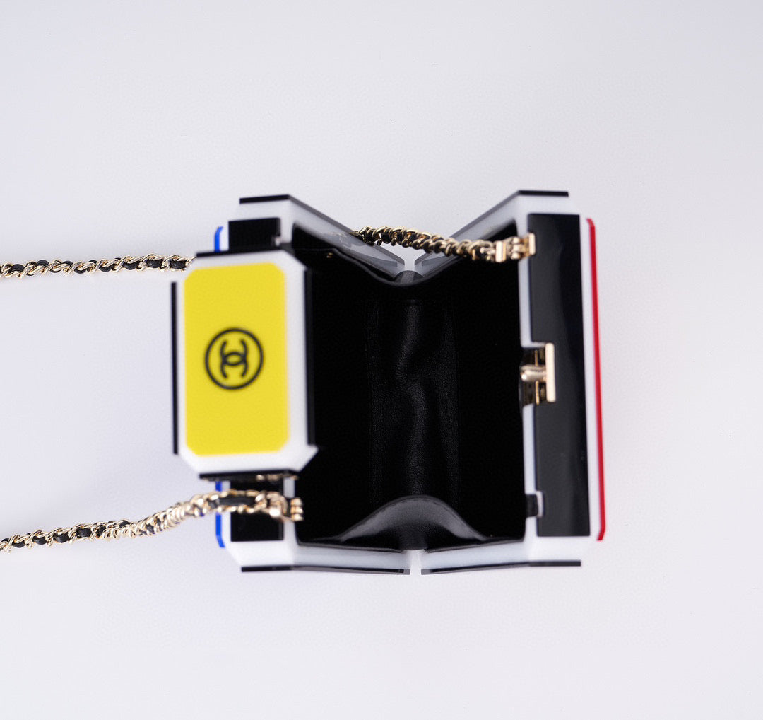Chanel Iconic No.5 Perfume Plexiglass Bottle Crossbody Bag AS5341