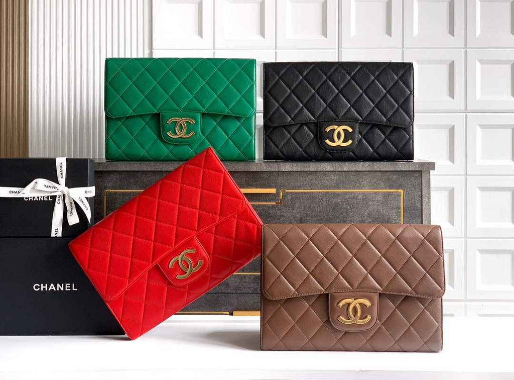 Chanel Large clutch,  Shiny crumpled calfskin, AP4944 black
