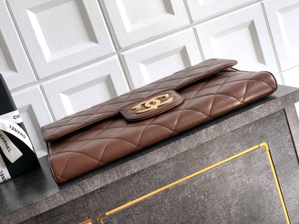 Chanel Large clutch,  Shiny crumpled calfskin, AP4944 brown