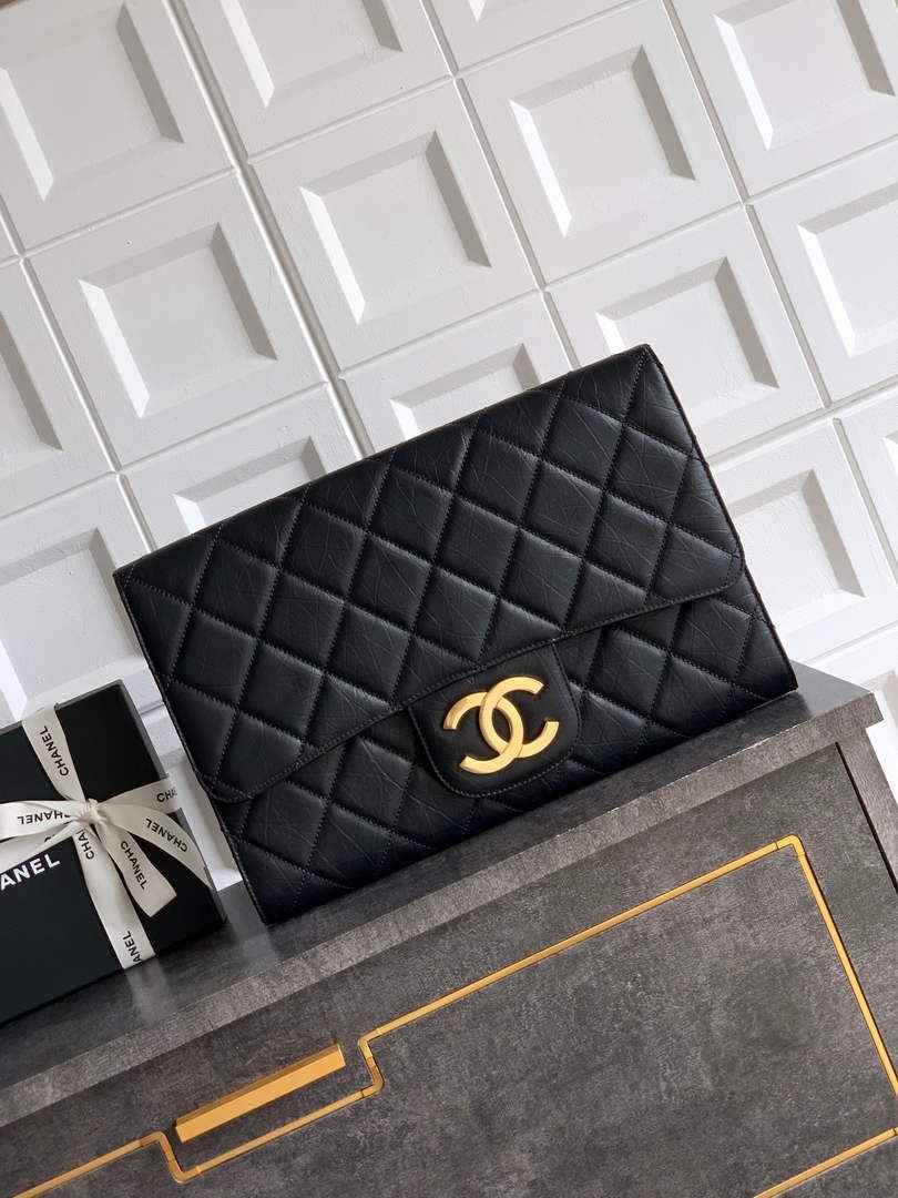 Chanel Large clutch,  Shiny crumpled calfskin, AP4944 black