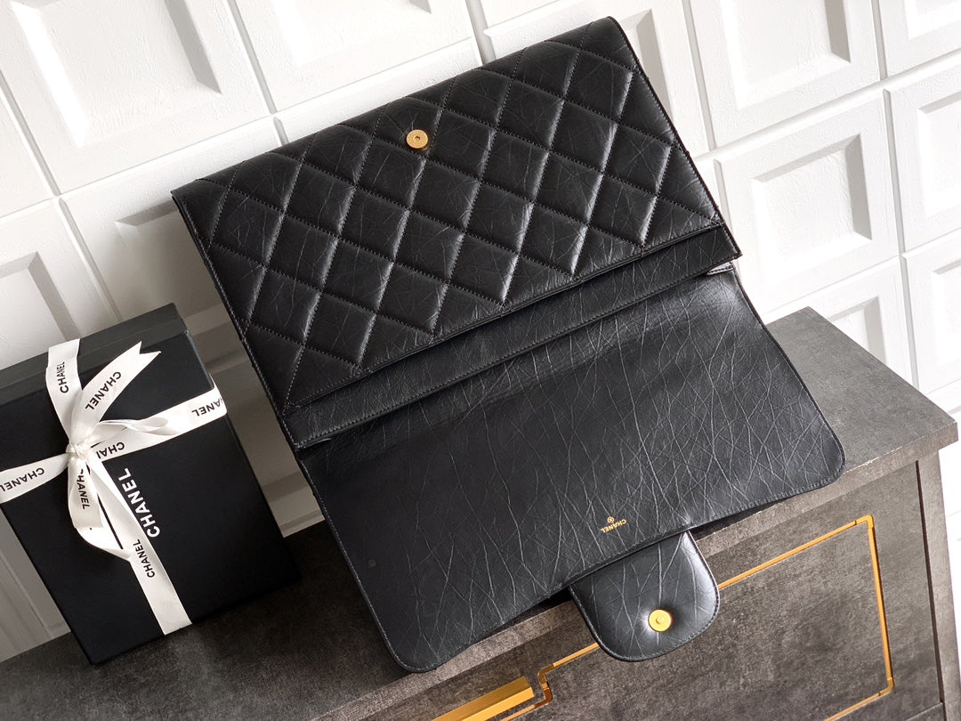 Chanel Large clutch,  Shiny crumpled calfskin, AP4944 black