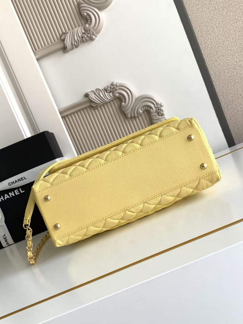 Chanel Large Flap bag with top handle A92991, Yellow calfskin