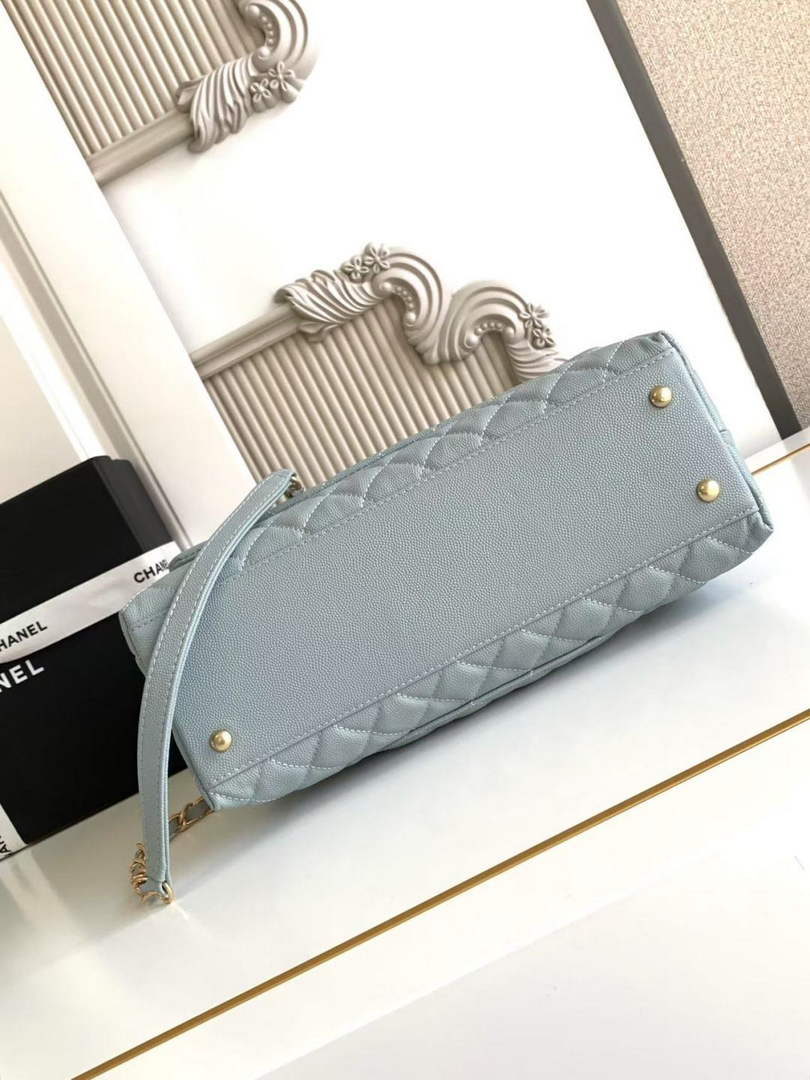 Chanel Large Flap bag with top handle A92991, Blue calfskin