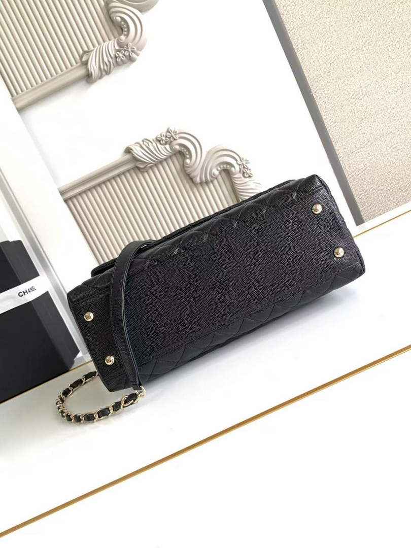 Chanel Large Flap bag with top handle A92991, Black Red calfskin Gold