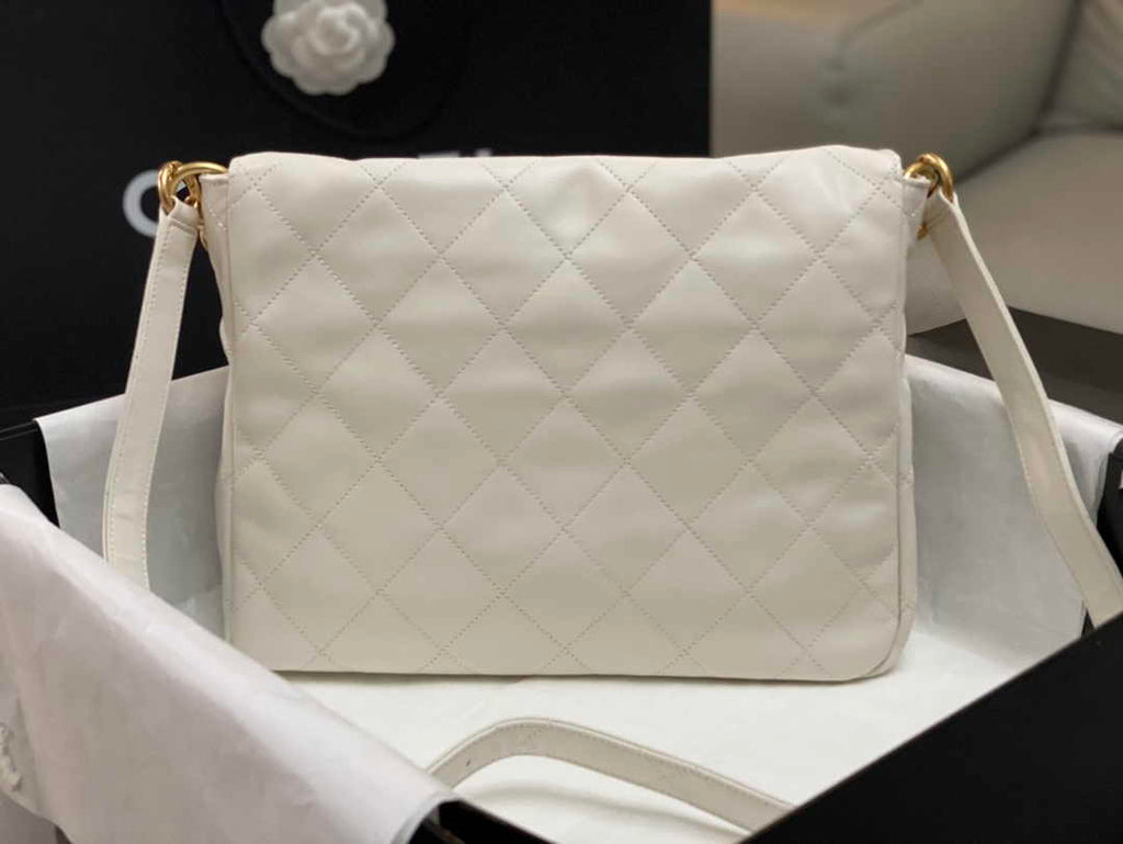 Chanel Large hobo bag, Shiny calfskin & gold-tone metal, AS4668 white