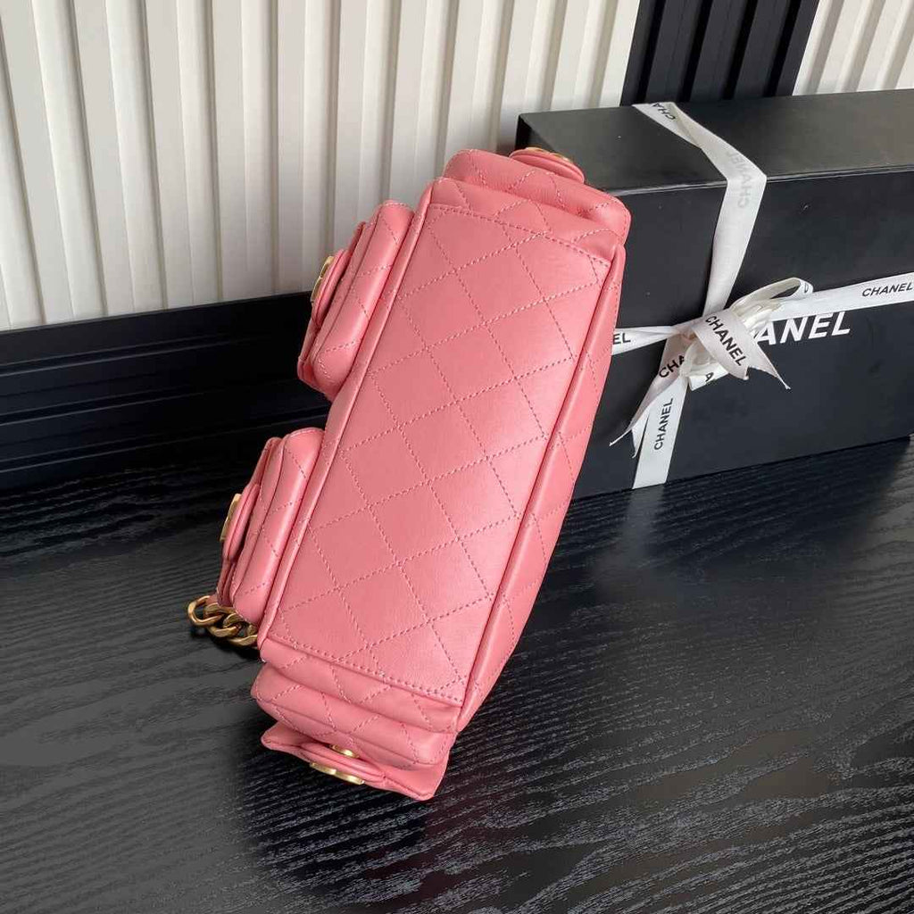 Chanel large hobo bag, Shiny lambskin AS5339 pink