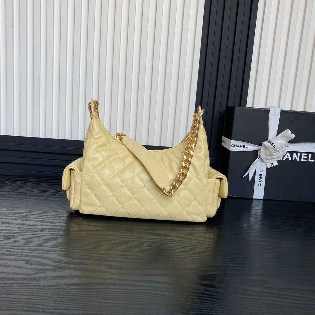 Chanel large hobo bag, Shiny lambskin AS5339 yellow