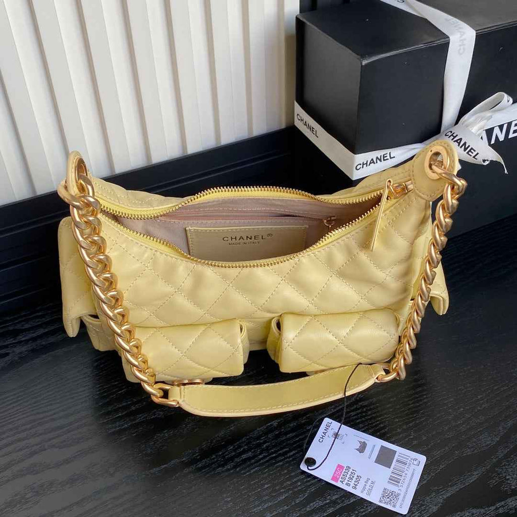 Chanel large hobo bag, Shiny lambskin AS5339 yellow
