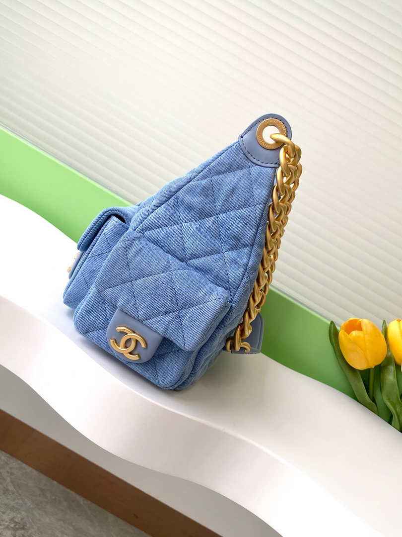 Chanel large hobo bag, Washed denim AS5339 blue