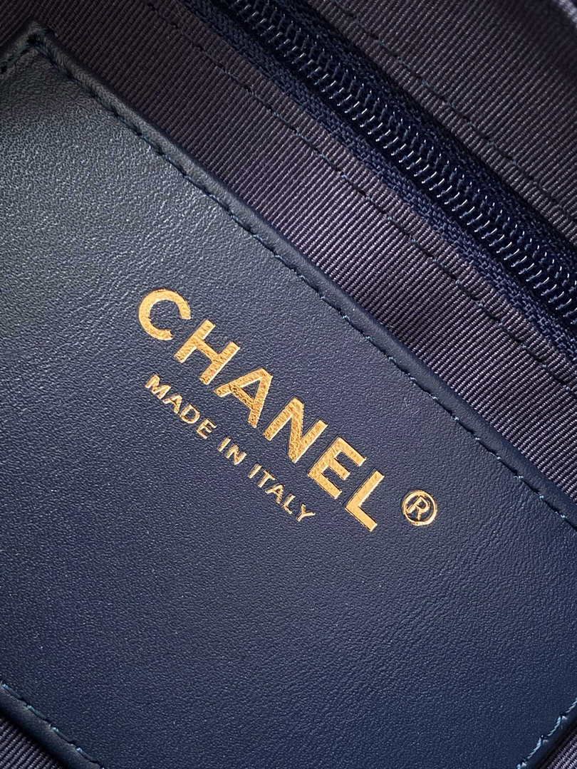 Chanel large hobo bag, Washed denim AS5339 dark blue