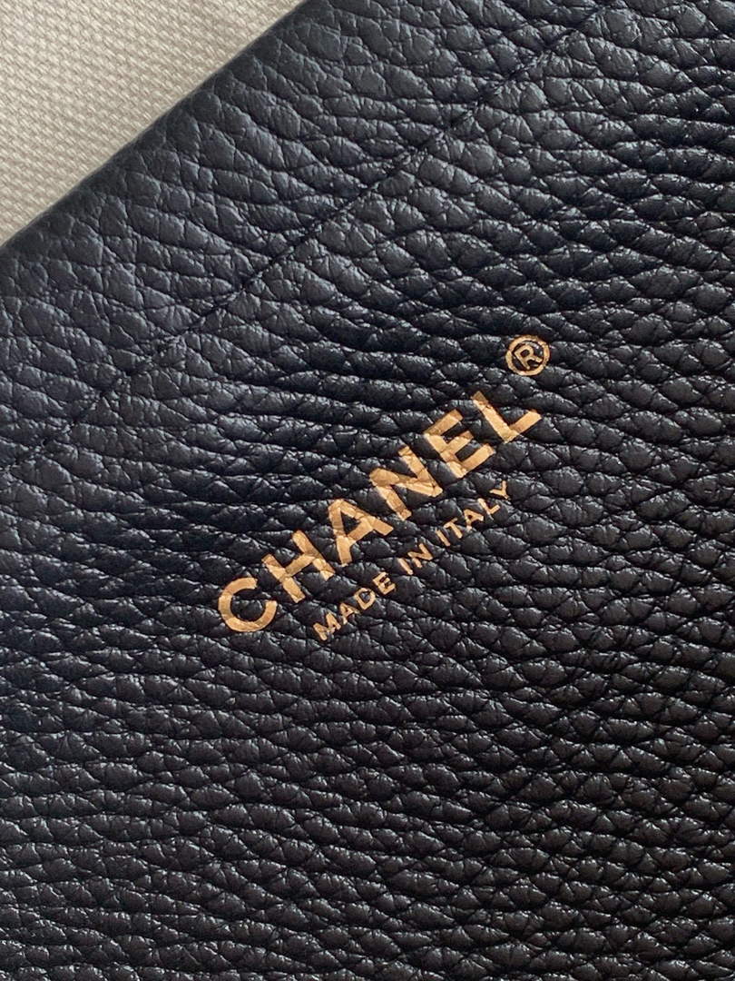 Chanel Large Shopping Tote Bag, AS6289 Black Grained Calfskin