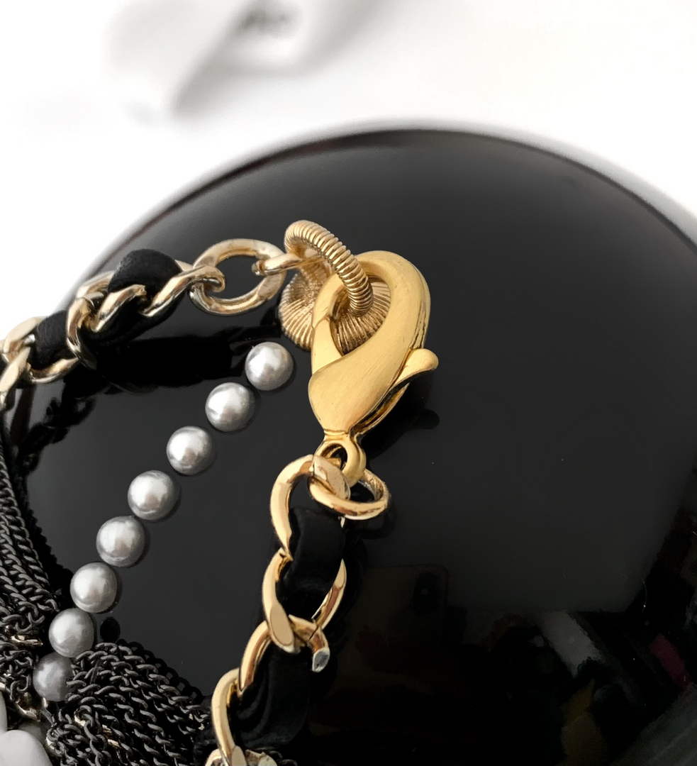 Chanel Limited Edition Paris-Bombay Doll Clutch gold