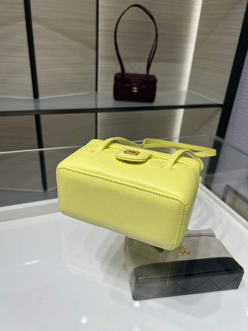 Chanel Long Vanity with Leather Strap AP5067, Calfskin Yellow