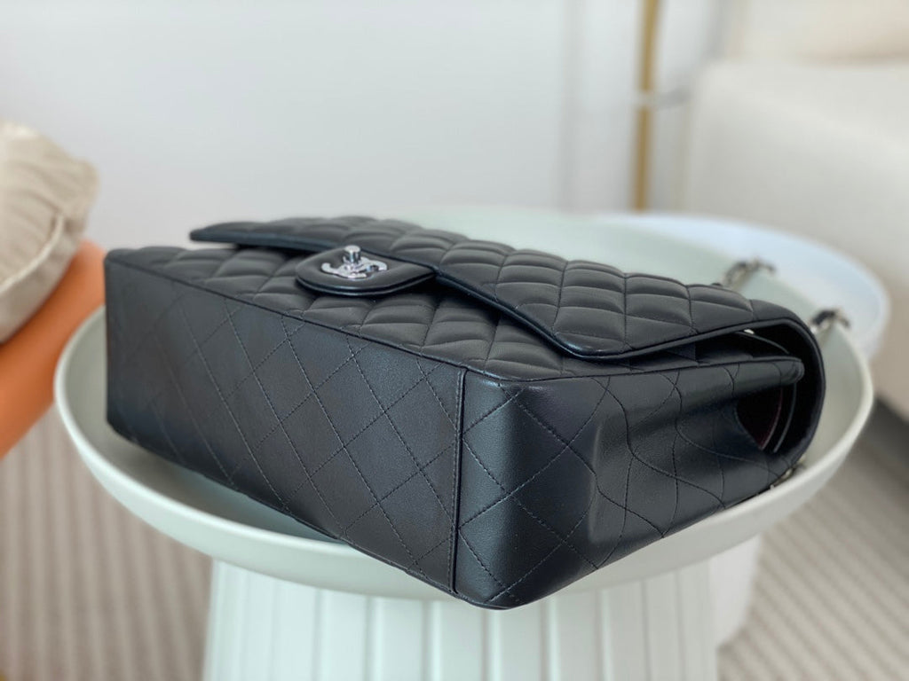 Chanel Maxi classic handbag, Lambskin A58601 Black Silver