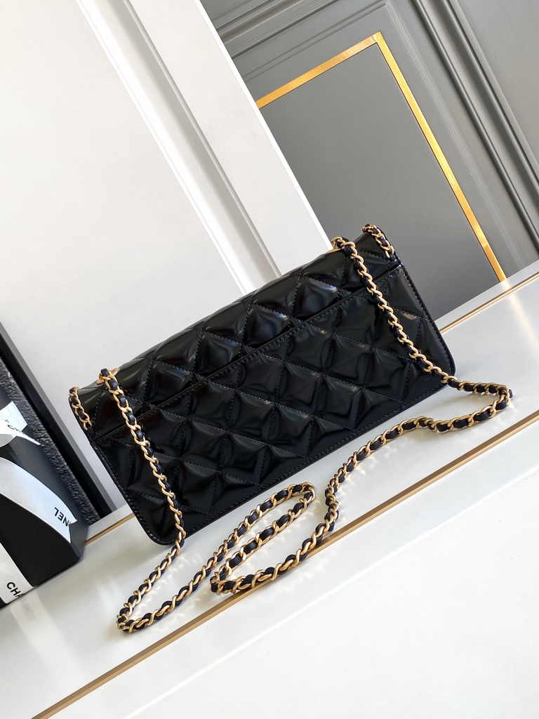 Chanel Maxi clutch bag, AS4901 Lambskin Black