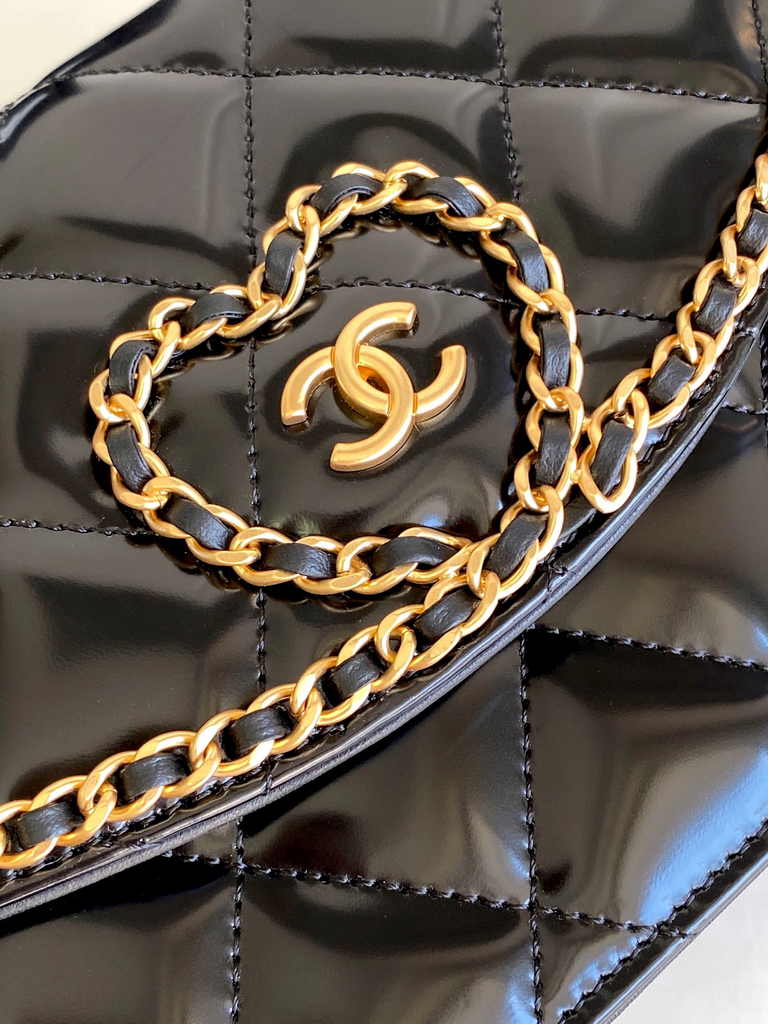 Chanel Maxi clutch bag, AS4901 Lambskin Black