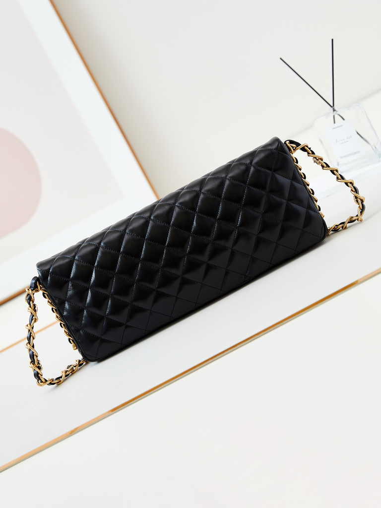 Chanel Maxi clutch bag, AS5006 Lambskin Black
