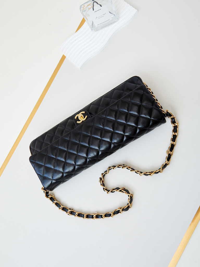 Chanel Maxi clutch bag, AS5006 Lambskin Black