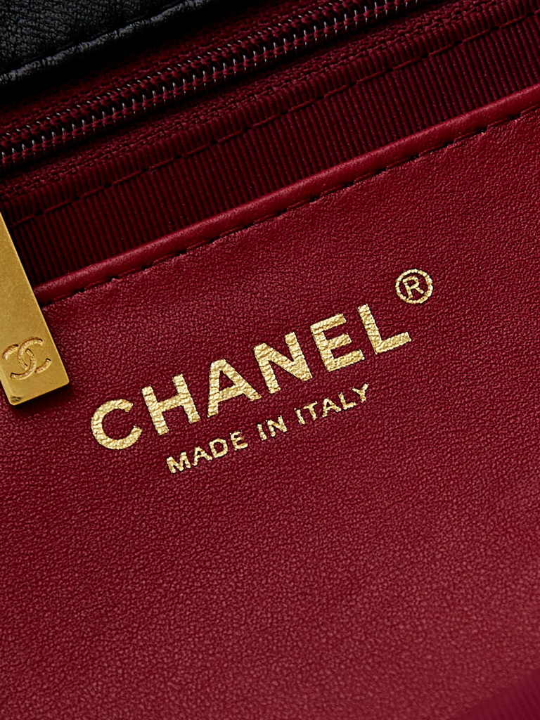 Chanel Maxi clutch bag, AS5006 Lambskin Black