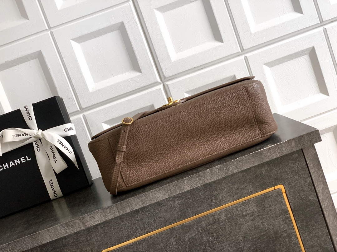 Chanel Maxi Flapbag AS6231 Grained Calfskin Light Brown Gold