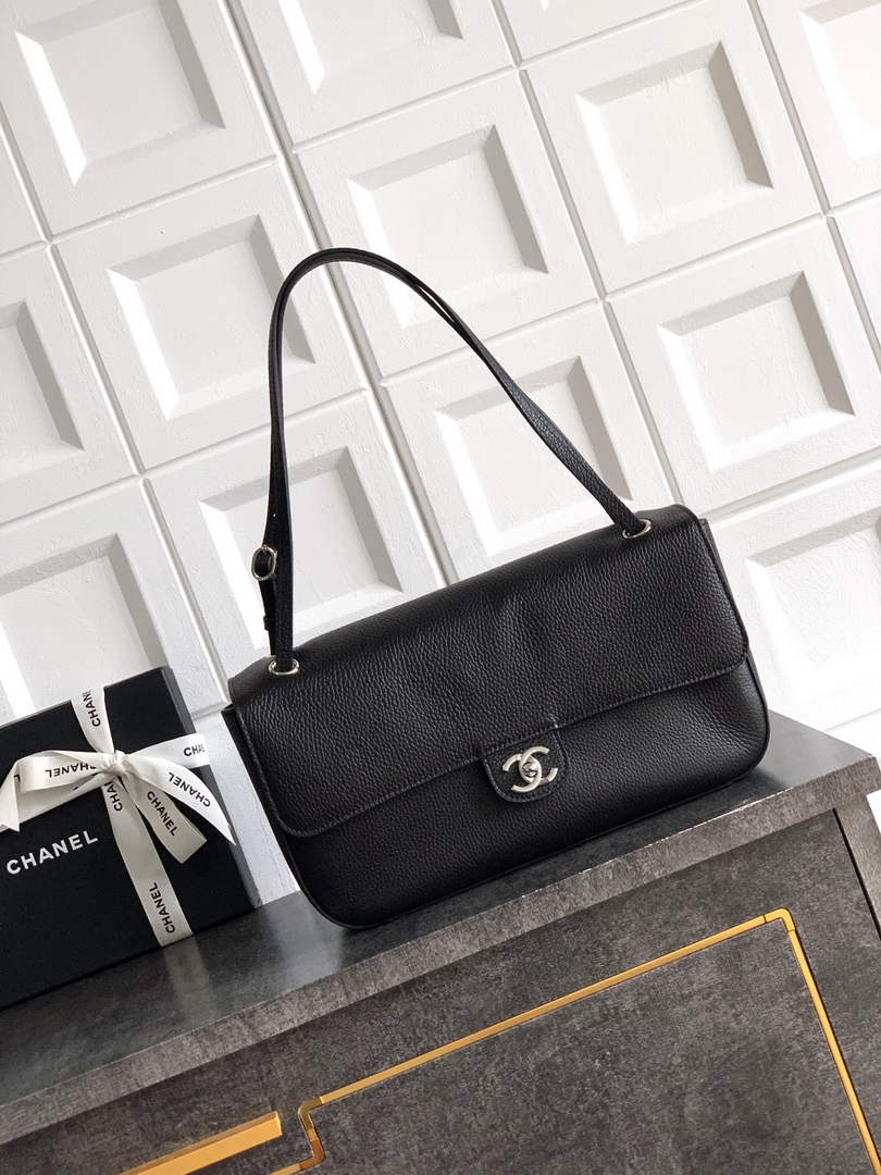 Chanel Maxi Flapbag AS6231 Grained Calfskin Black Silver