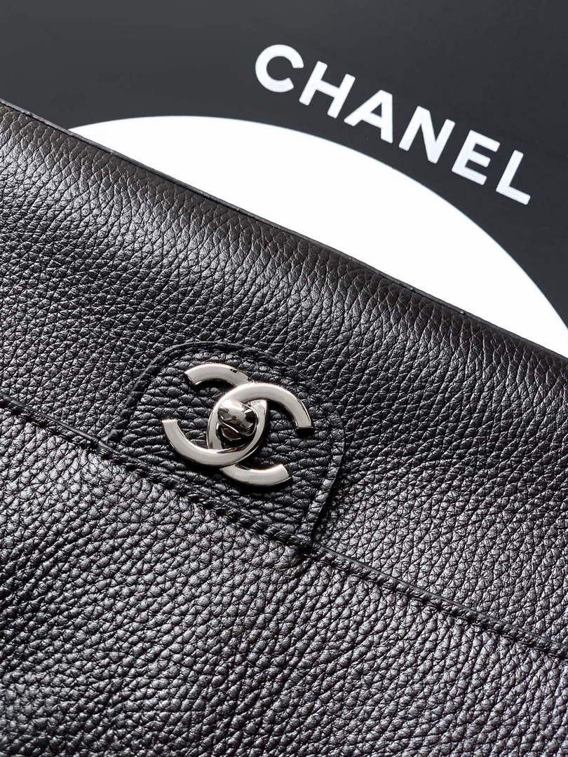 Chanel Maxi Flapbag AS6231 Grained Calfskin Black Silver