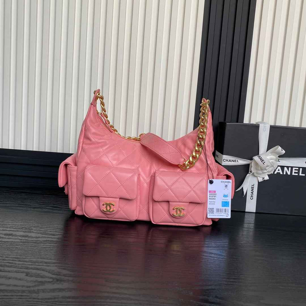 Chanel maxi hobo bag, Shiny lambskin AS5302 pink